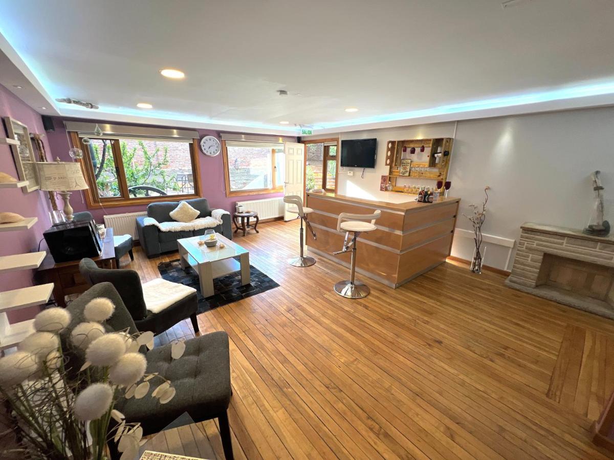 Incredible Downtown Duplex With Interior Backyard Apartment Punta Arenas Exterior foto